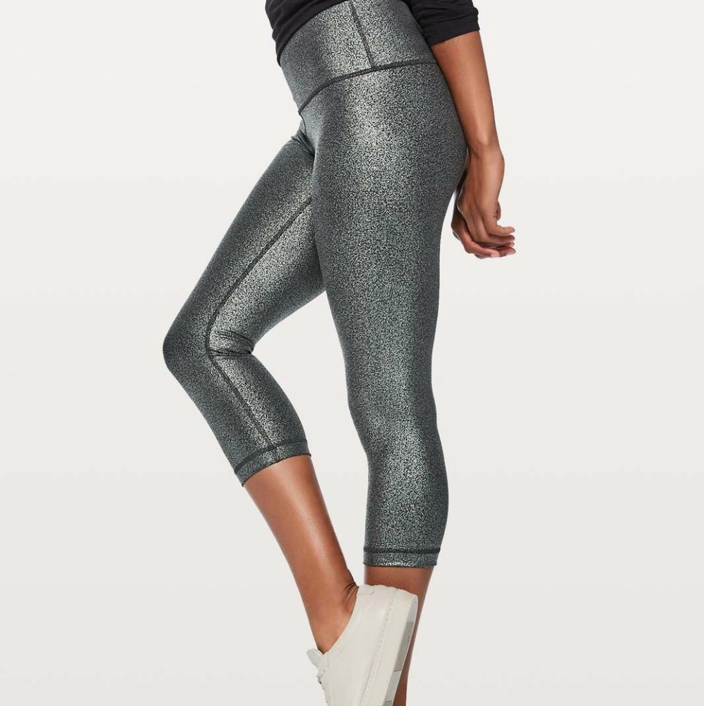 Lululemon WUC Silver Foil 6 nwot